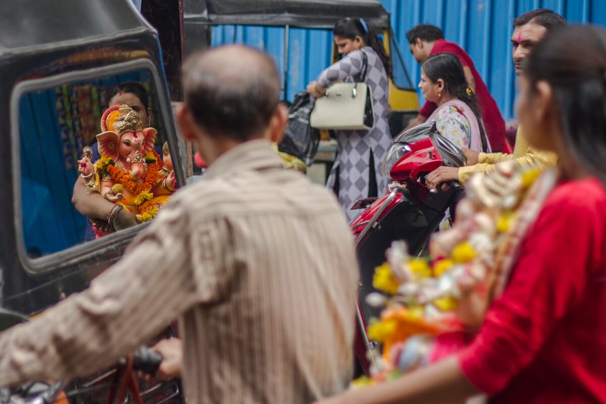 Mirror reflection photography in Surat 2016